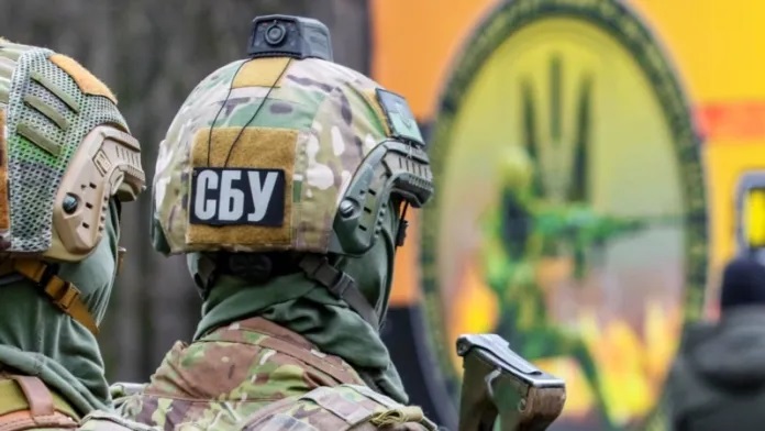 Cục trưởng an ninh một tỉnh của Ukraine chết bí ẩn tại nhà, thi thể có vết đạn bắn - 1