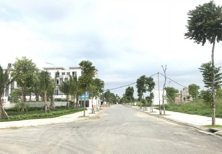 Giá đất nền vẫn tăng cao, “trend” cắt lỗ xuất hiện: Nhà đầu tư dễ sập bẫy - 2
