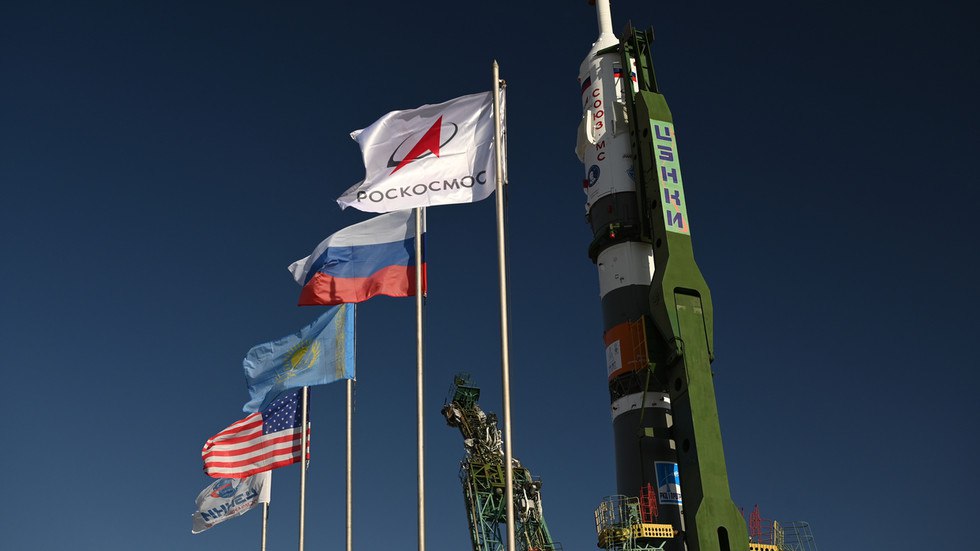 Giữa căng thẳng, Nga - Mỹ thể hiện thiện chí trên tàu vũ trụ - 1