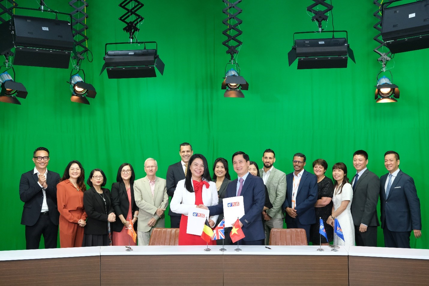 GSK Việt Nam và Eplus đồng hành tăng cơ hội tiếp cận vắc xin mới cho người dân Việt Nam - 1