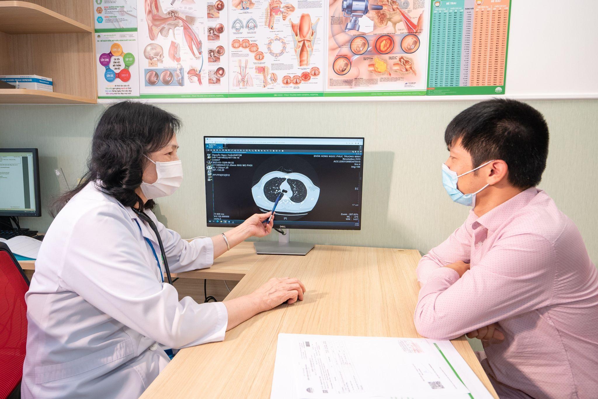 Thời tiết nắng nóng, số ca mắc viêm phổi tăng đột biến ở cả người lớn và trẻ em - 3