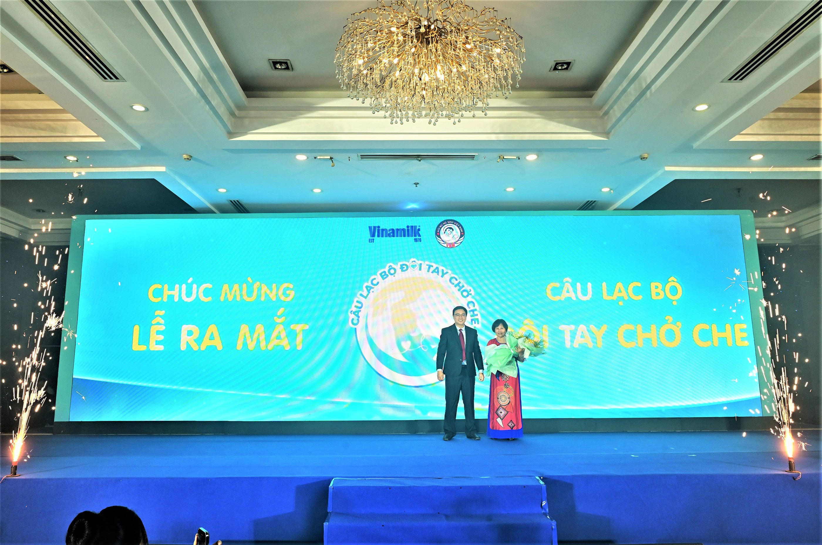 Vinamilk đồng hành cùng Hội Nữ hộ sinh Việt Nam chăm sóc sức khỏe cho mẹ và bé - 2
