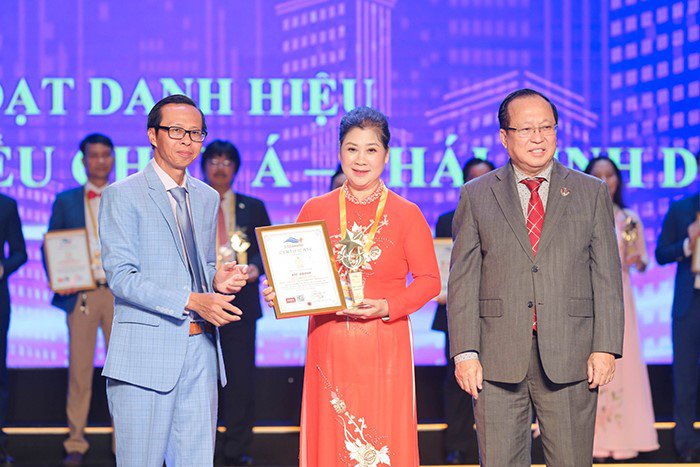 Doanh nhân Tạ Thị Thu Hằng: Từng làm giúp việc trước khi trở thành Chủ tịch tập đoàn - 2