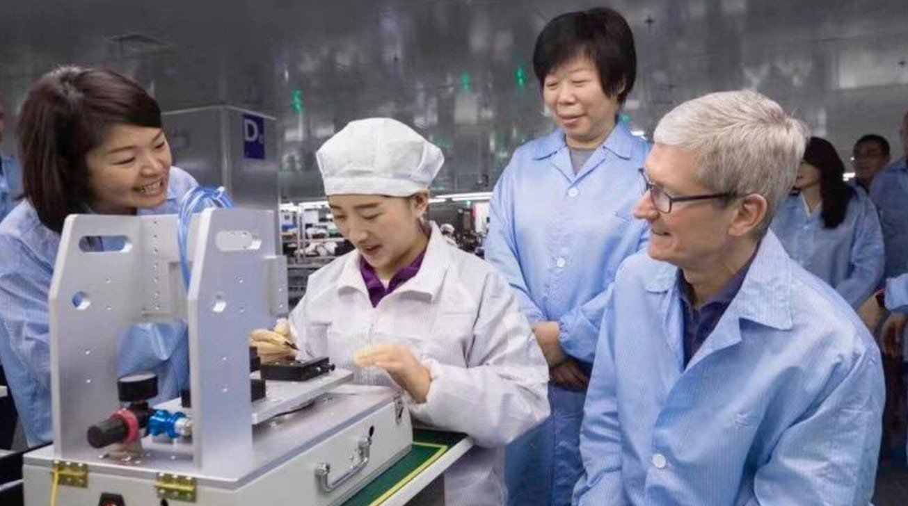 Không chỉ iPhone, kính Apple Vision Pro đang được sản xuất hàng loạt - 1