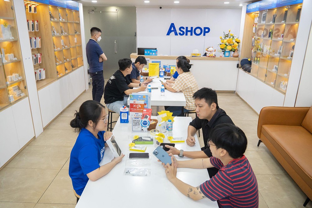 Điểm danh 4 mẫu iPhone cũ giá giảm mạnh, đáng mua dịp 2/9 - 5