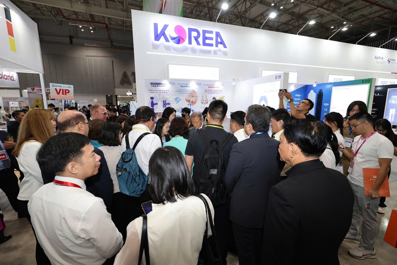 Triển lãm Y tế Quốc tế Việt Nam 2024 - Pharmedi Vietnam 2024: Nơi hội tụ công nghệ và giải pháp sức khỏe hàng đầu - 2