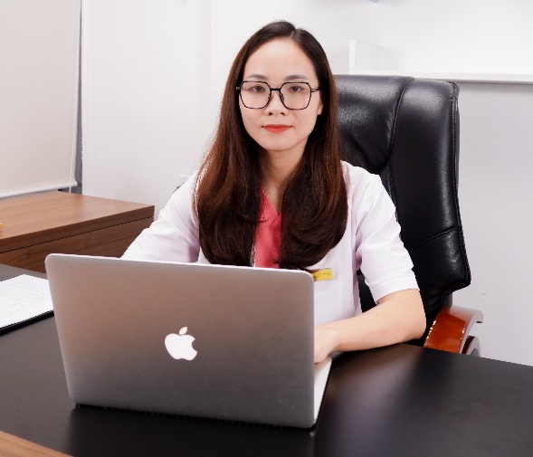 Bác sĩ Nguyễn Thị Vân hướng dẫn cách chăm sóc trẻ bị vàng da sơ sinh - 1