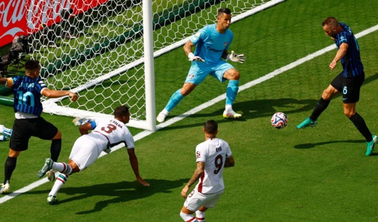 Người hùng giúp Fluminense loại Inter Milan ở vòng 1/8 FIFA Club World Cup sở hữu tài sản thế nào? - 1