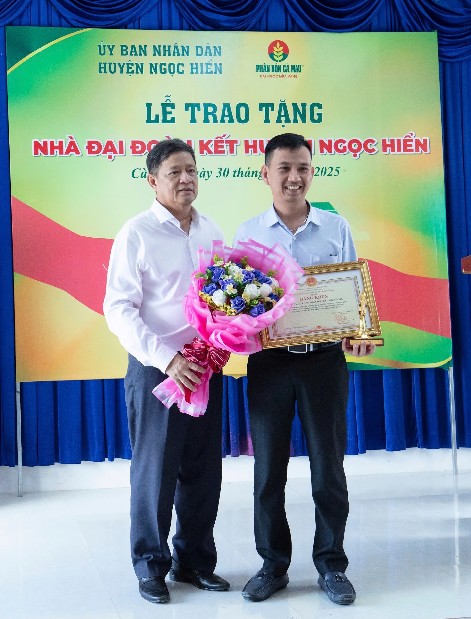 PVCFC chung tay cùng Cà Mau xây dựng nông thôn mới: xóa nhà tạm, thắp sáng miền quê - 2