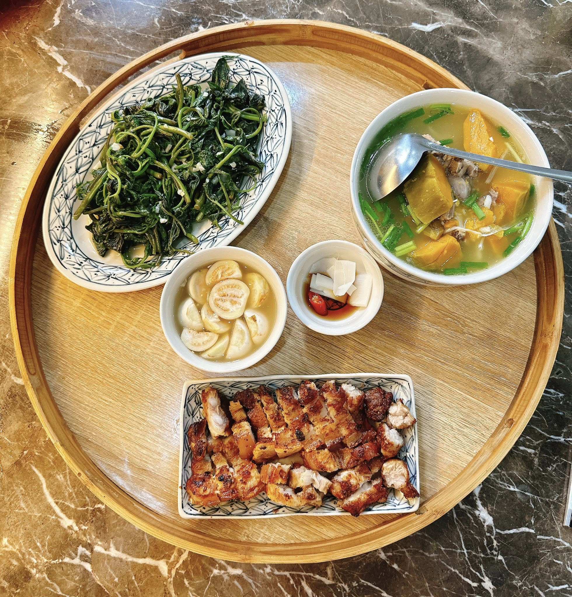 Thực đơn tuyệt ngon khiến chồng con "nghiện" cơm nhà - 9