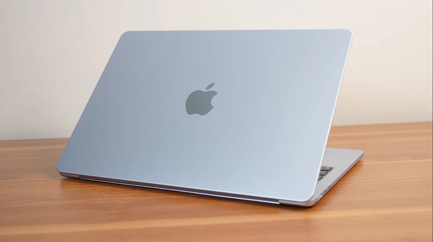 Top 4 MacBook hỗ trợ học tập - giải trí tuyệt vời cho sinh viên - 1