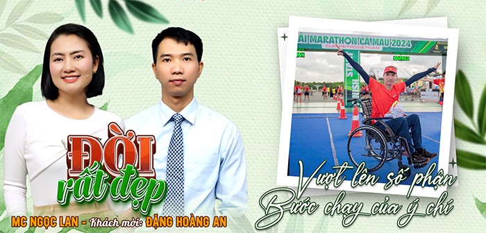 Nam giảng viên mất hai chân sau tai nạn, cha già run rẩy bế con - 1