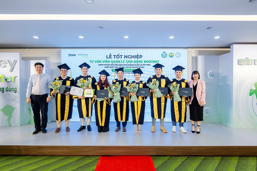 184 nhà phân phối Amway hoàn tất khóa đào tạo tư vấn viên Quản lý cân nặng BodyKey 2024 - 2