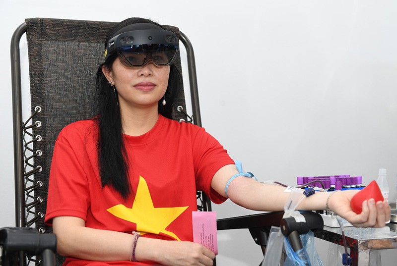 Abbott Việt Nam đưa công nghệ thực tế ảo tích hợp vào hiến máu tình nguyện - 1