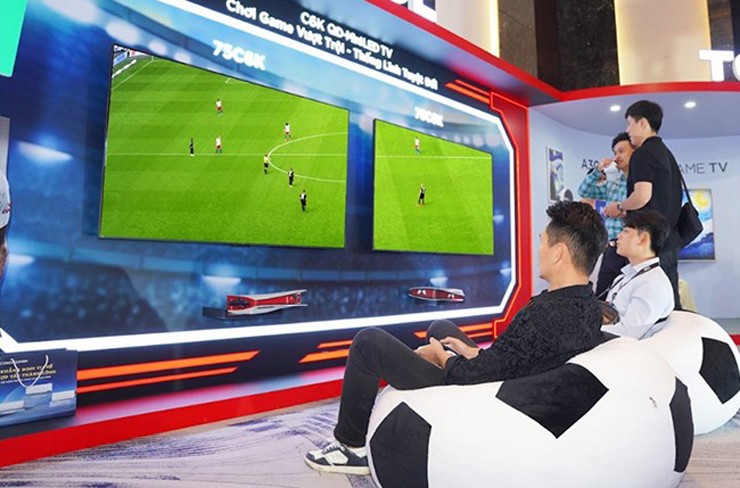 Ra mắt TV QD-Mini LED C8K màn hình 98 inch có giá 119,9 triệu đồng - 3