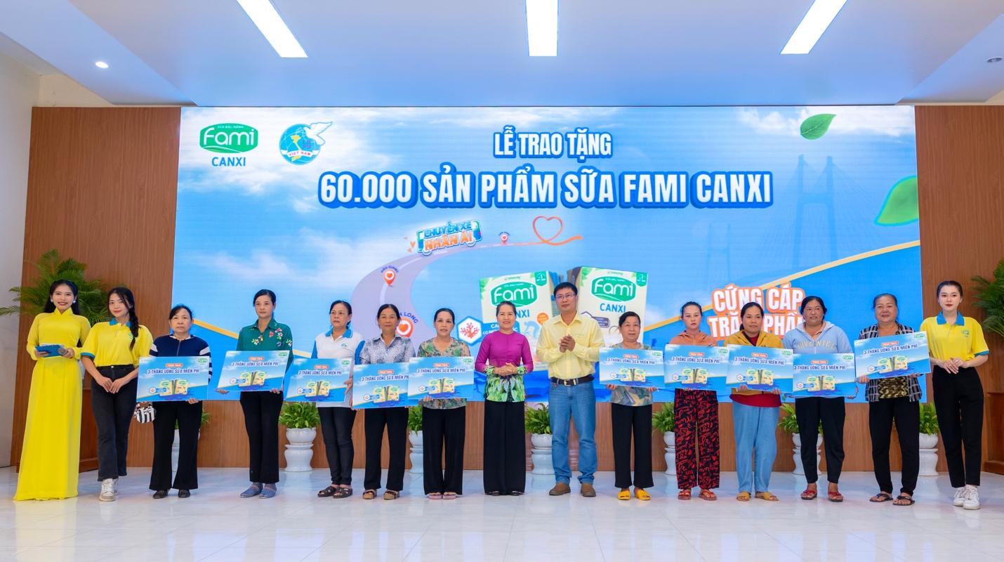 Fami Canxi & Chuyến Xe Nhân Ái tiếp sức “cứng cáp trăm phần trao cộng đồng nhân ái” - 2