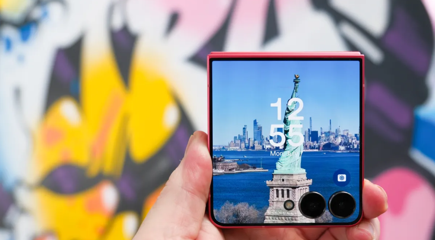 Trên tay Galaxy Z Flip 7 FE giá "mềm", chỉ từ 22,99 triệu đồng - 7