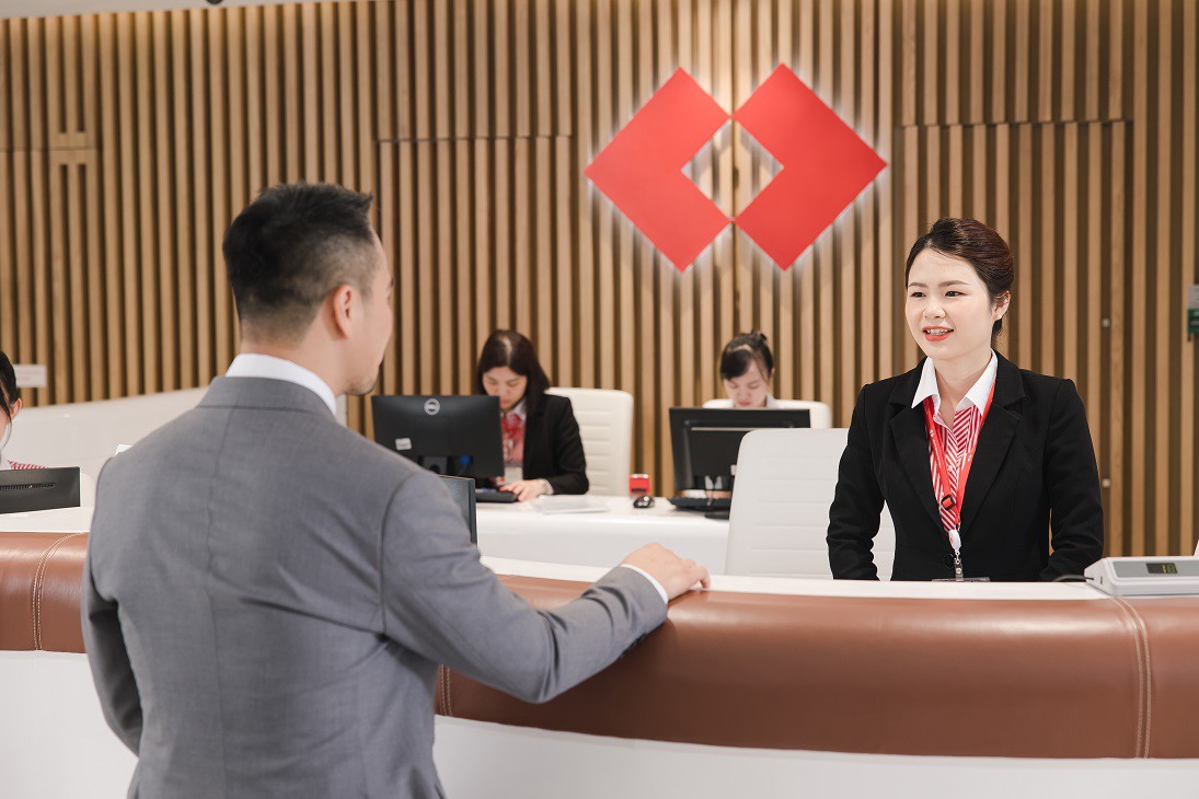 Loạt ngân hàng tăng lãi tiết kiệm trở lại, mức lãi cao nhất là bao nhiêu? - 1