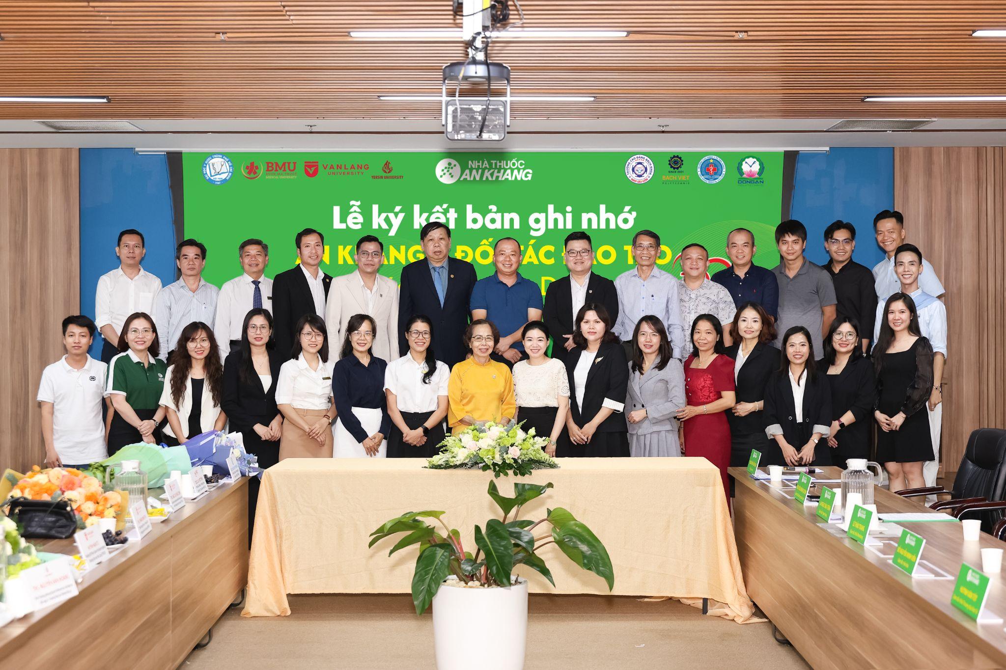 Nhà thuốc An Khang đồng hành cùng các trường lớn tạo “bệ phóng” đầu ra cho sinh viên Dược toàn quốc - 1