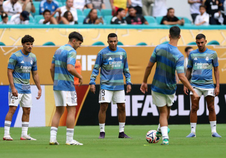 Real Madrid đạt doanh thu 1,1 tỷ euro cao nhất lịch sử, kiên quyết khiếu nại La Liga - 2