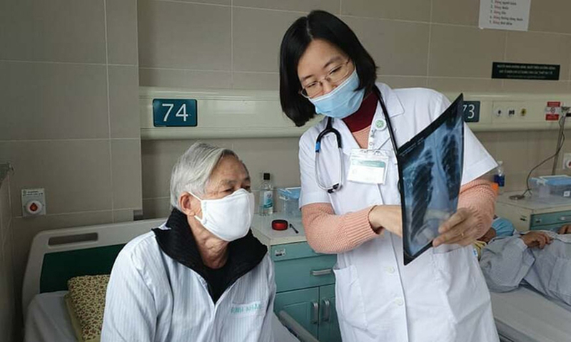 Ai bị ho đàm dai dẳng nên bỏ ngay 3 thứ này, càng dùng càng “rút ngắn tuổi thọ”! - 3