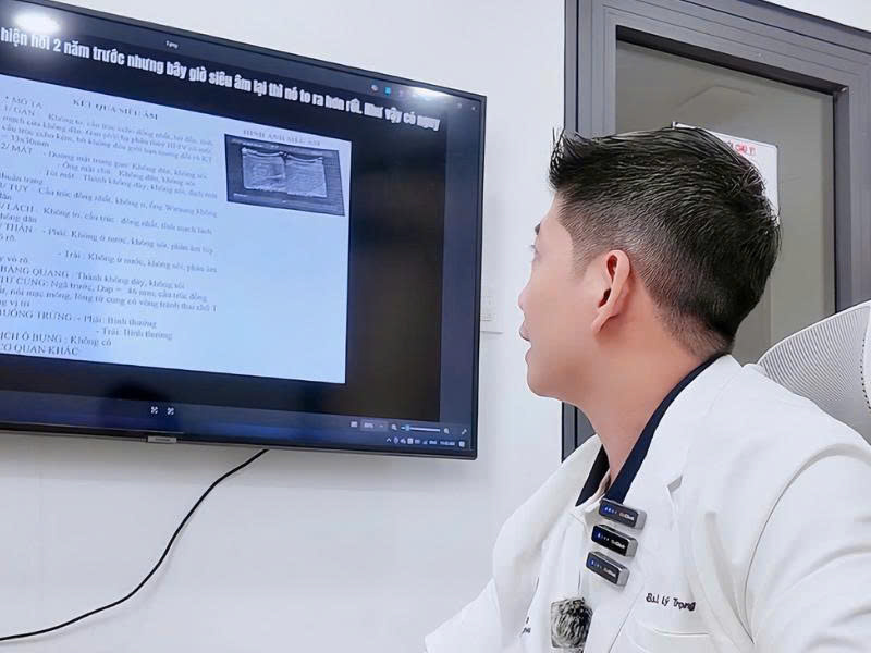 Bs Lê Lý Trọng Hưng: “Bàn tay vàng” trong chẩn đoán, can thiệp điều trị ung bướu - 5