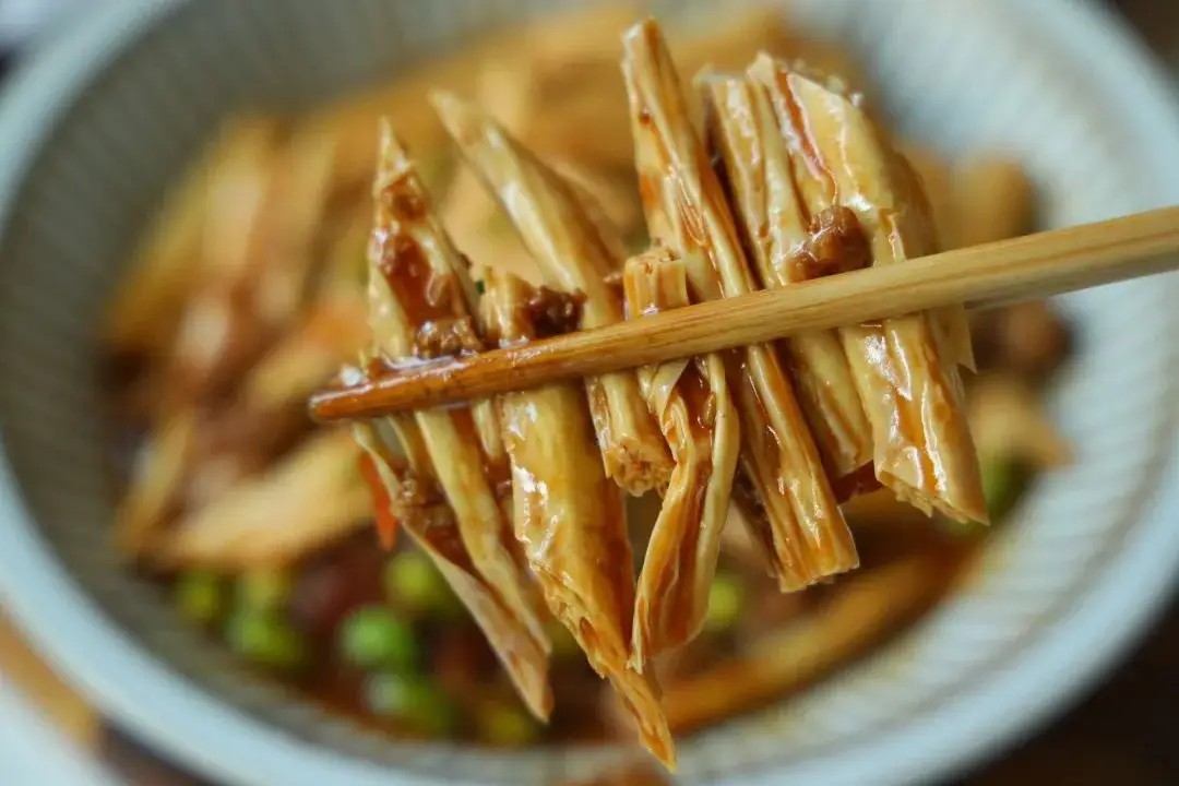 Món ăn “cháy hàng” hơn cả thịt cá, vừa ngon miệng vừa đưa cơm - 6