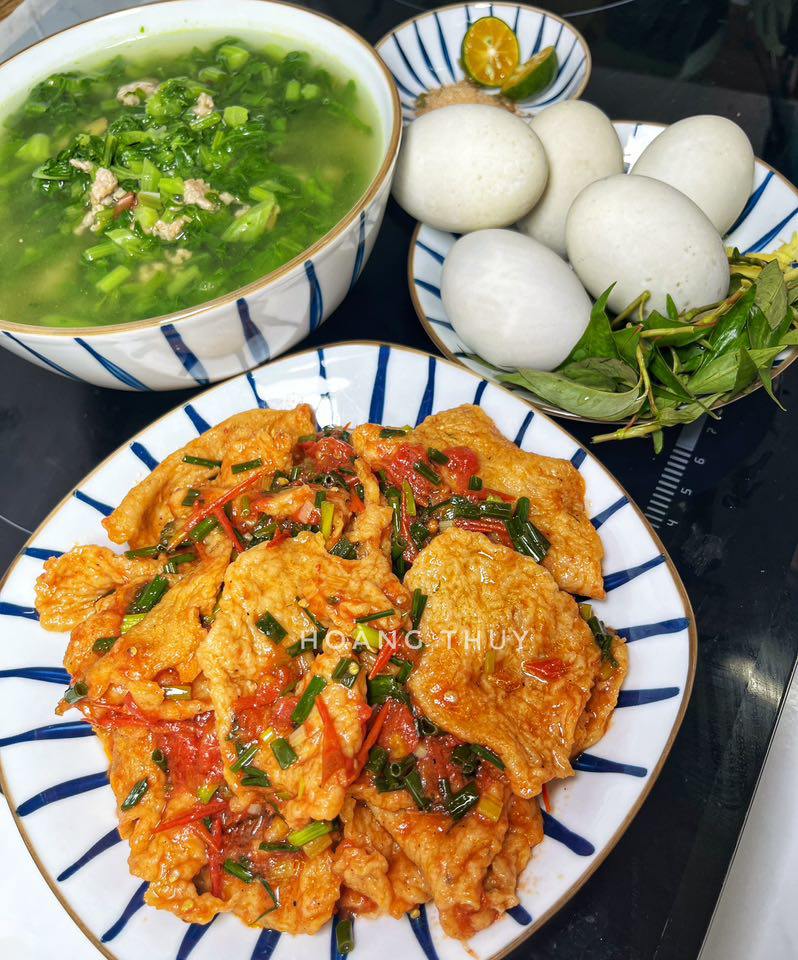 Cơm nhà chỉ cần 1 canh 1 mặn của mẹ bỉm sữa vẫn khiến chồng con mê tít - 10