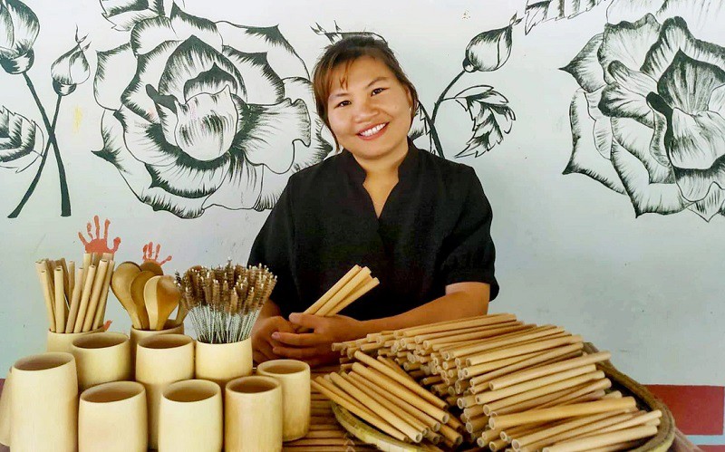Bỏ hơn nửa tỷ đồng để khởi nghiệp, cô gái Quảng Trị bất lực nhìn hàng trăm nghìn ống hút ế nằm chất thành đống - 2