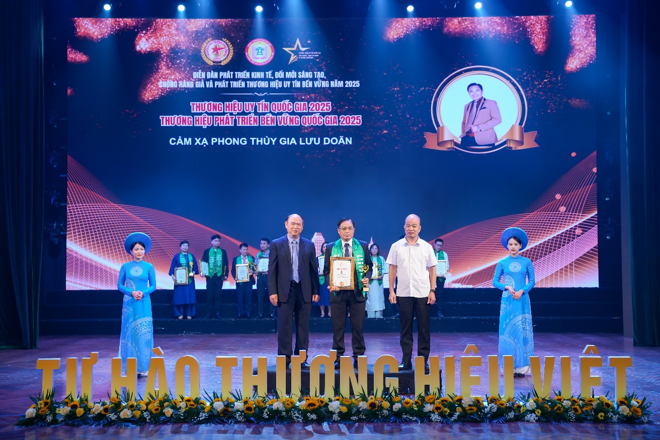 Phong Thủy Lưu Văn Doãn khẳng định thương hiệu uy tín tại diễn đàn thương hiệu uy tín quốc gia 2025 - 2