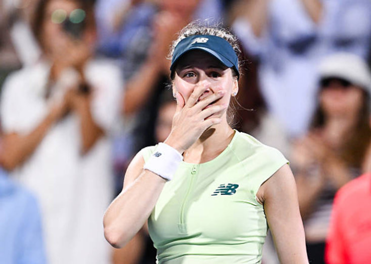 Mỹ nhân tennis Bouchard òa khóc ngày chia tay, Canada tạm biệt 1 biểu tượng - 2