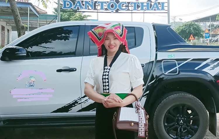 Bỏ việc lương nghìn đô về quê trồng loại dưa lạ, cô gái Sơn La hái không kịp bán - 1