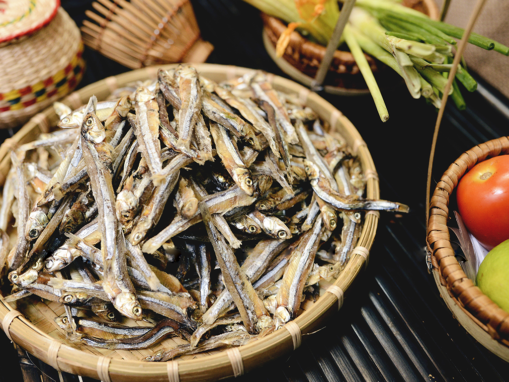 3 loại cá “nhỏ mà có võ” cực giàu canxi, tốt cho xương khớp  - 1