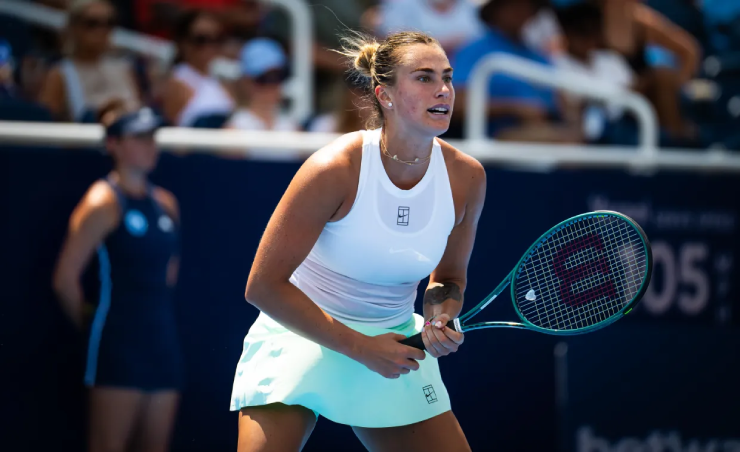 Mỹ nhân tennis Raducanu điên tiết đòi đuổi đứa trẻ đang khóc khỏi sân - 2