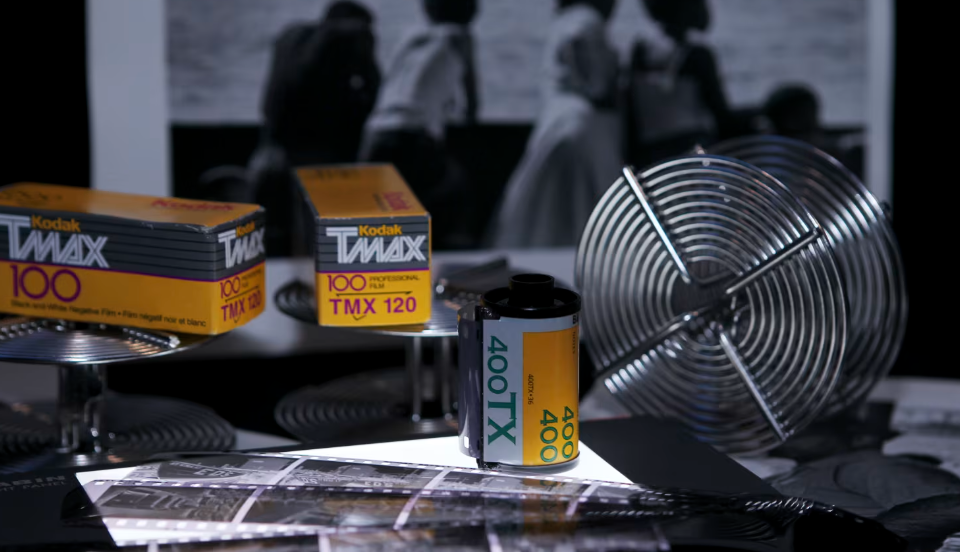 Huyền thoại 133 năm Kodak đối mặt nguy cơ “khai tử” vì nợ khổng lồ - 1