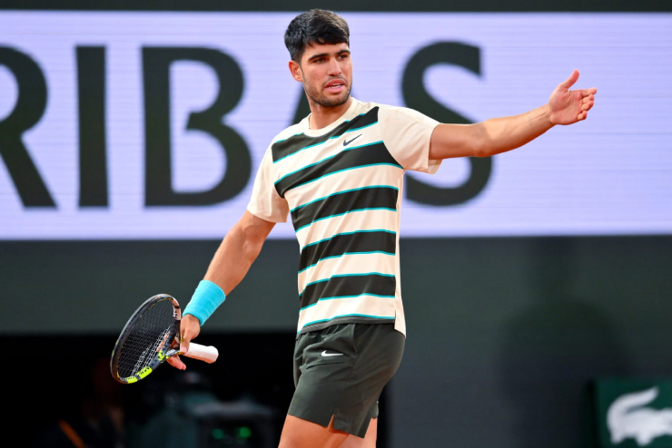 Alcaraz nổi loạn ở Cincinnati Open, không nghe lệnh trọng tài - 1