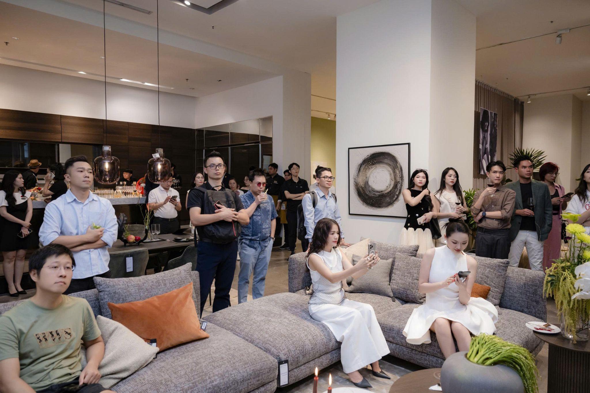 Nhà Xinh khai trương cửa hàng 1000 m² tại Hà Nội - 2