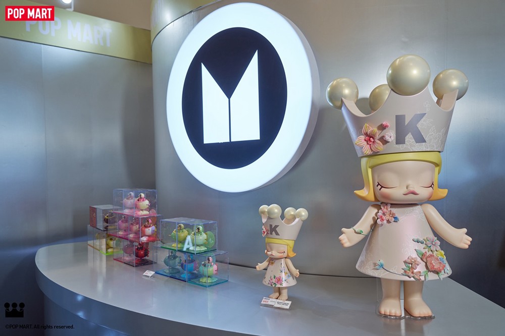 Sự kiện triển lãm “MEGA SPACE MOLLY: Hello, Moon” - Lạc trôi vào vũ trụ kỳ ảo giữa lòng Hà Nội! - 4