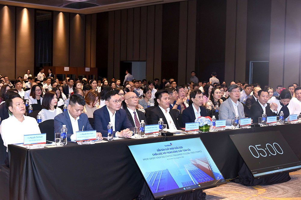 VietinBank tổ chức thành công Diễn đàn Xuất nhập khẩu 2025 – Chiến lược mới trong dòng chảy toàn cầu - 4