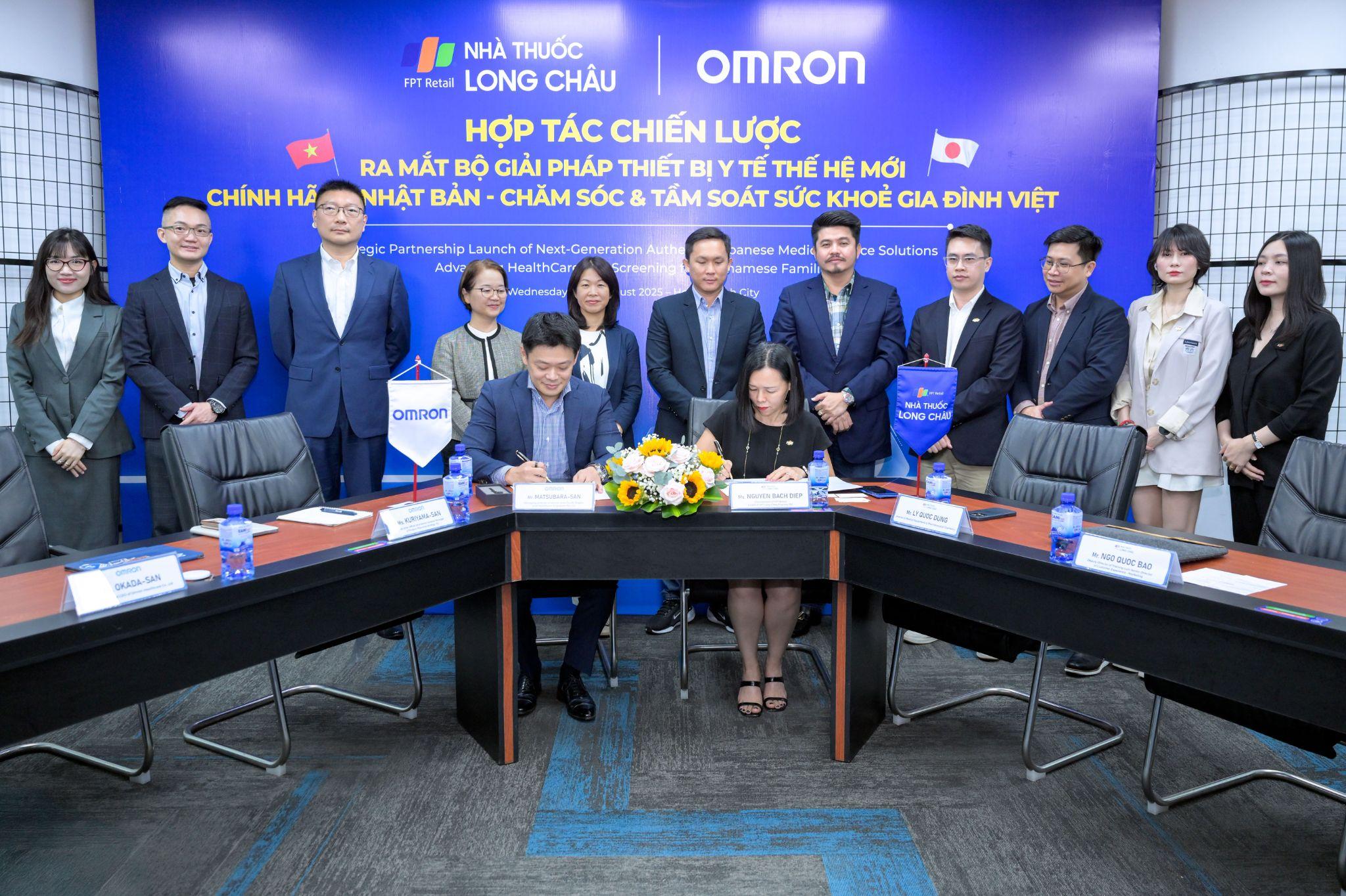 Long Châu và OMRON hợp tác toàn diện, nâng chuẩn chăm sóc sức khỏe gia đình Việt với giải pháp y tế hiện đại chính hãng Nhật Bản - 1
