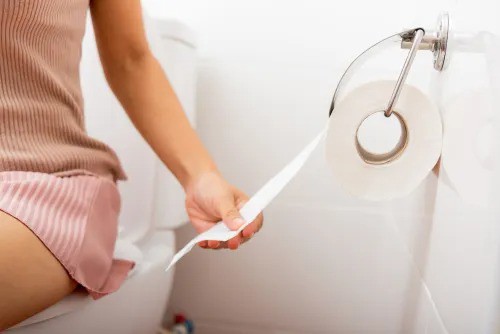 Không làm điều này sau khi đi vệ sinh, bạn dễ gặp phải "thảm họa" sức khỏe - 2