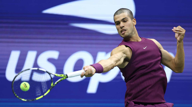 Djokovic vượt kỷ lục Federer, Alcaraz xin lỗi khán giả vì thắng nhanh quá - 2