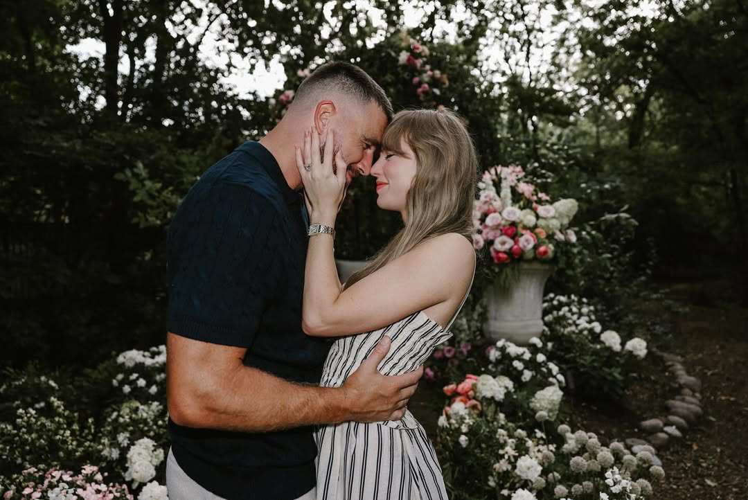 Taylor Swift - Travis Kelce: Cặp đôi “tỷ đô” của làng giải trí và thể thao Mỹ - 1