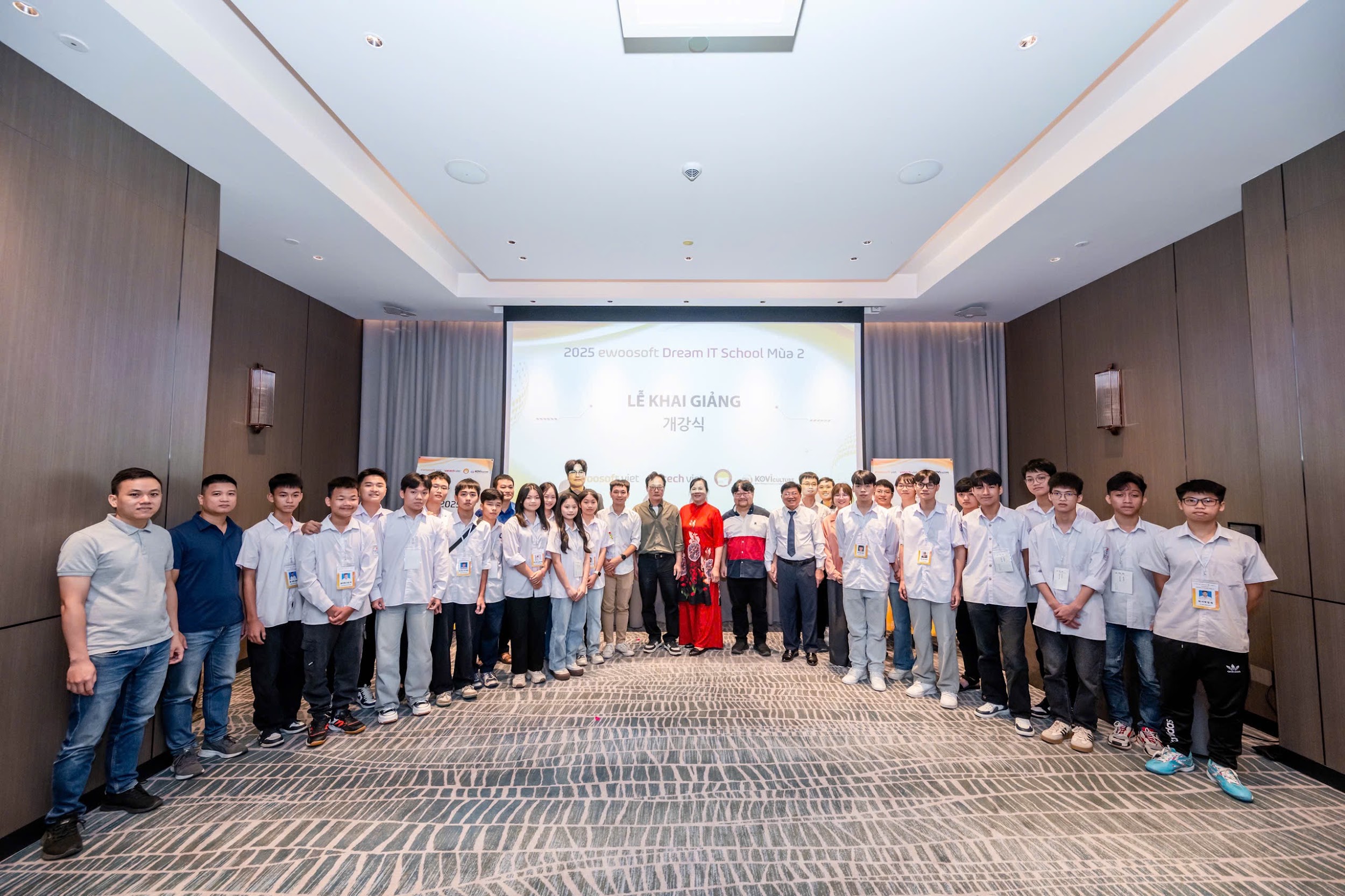 Vatech Networks khai giảng “Khóa học Công nghệ thông tin Ước mơ ewoosoft” mùa 2 - 1