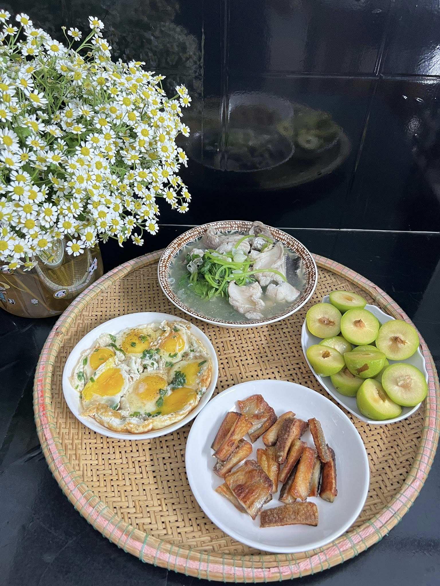 Thực đơn cơm nhà ngon lành, bổ dưỡng của bà mẹ 3 con - 10