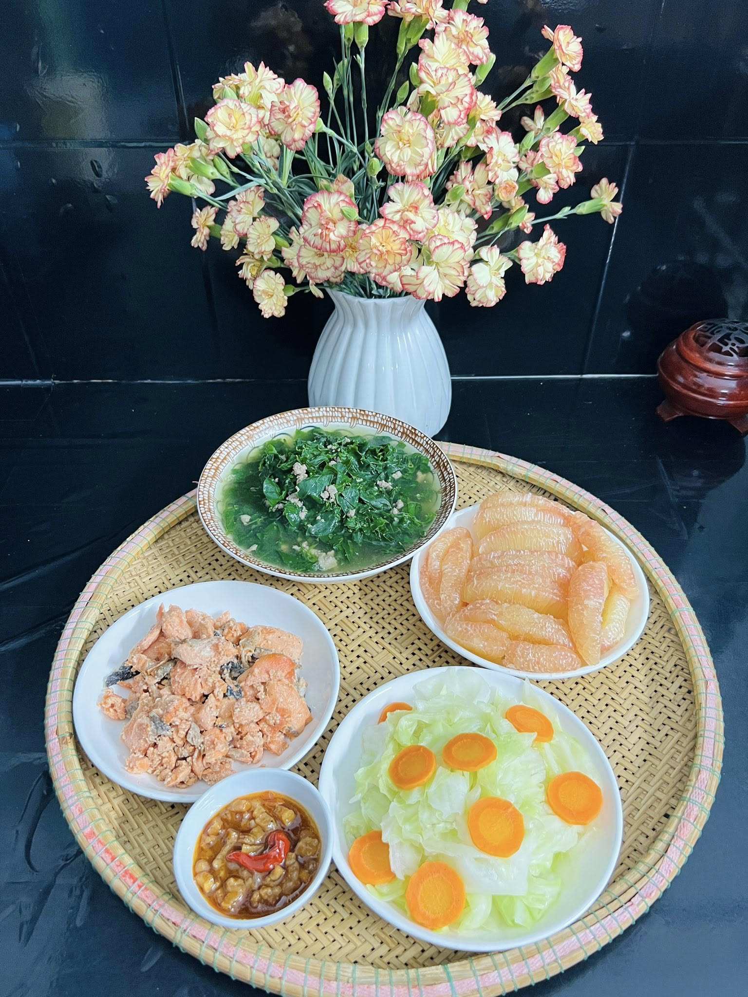 Thực đơn cơm nhà ngon lành, bổ dưỡng của bà mẹ 3 con - 8