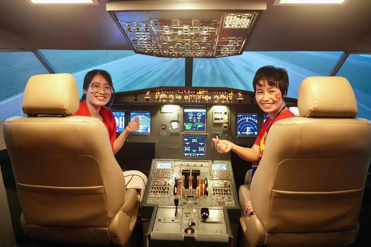 “Chạm đỉnh” cảm xúc yêu nước với “đại tiệc trải nghiệm” chưa từng có tại Trung tâm Triển lãm Việt Nam - 8