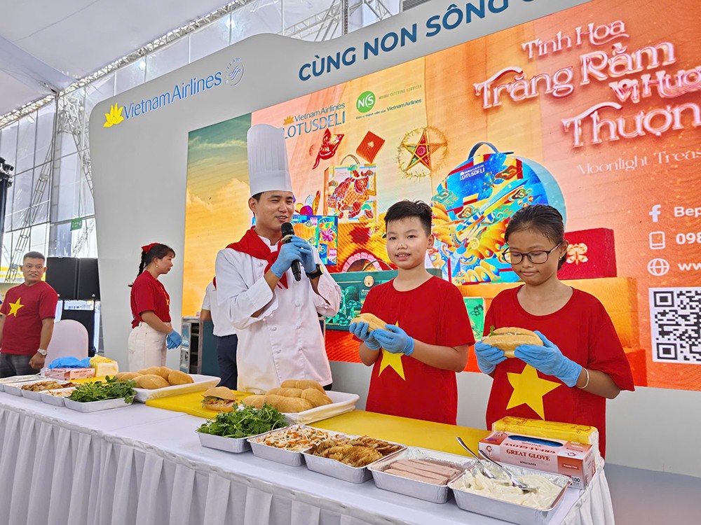 Trải nghiệm đặc biệt: Làm bánh mỳ cùng đầu bếp hàng không - 5