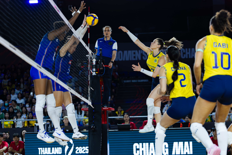 Nghẹt thở tứ kết bóng chuyền nữ thế giới: Brazil đấu Pháp, Mỹ gặp Thổ Nhĩ Kỳ - 1