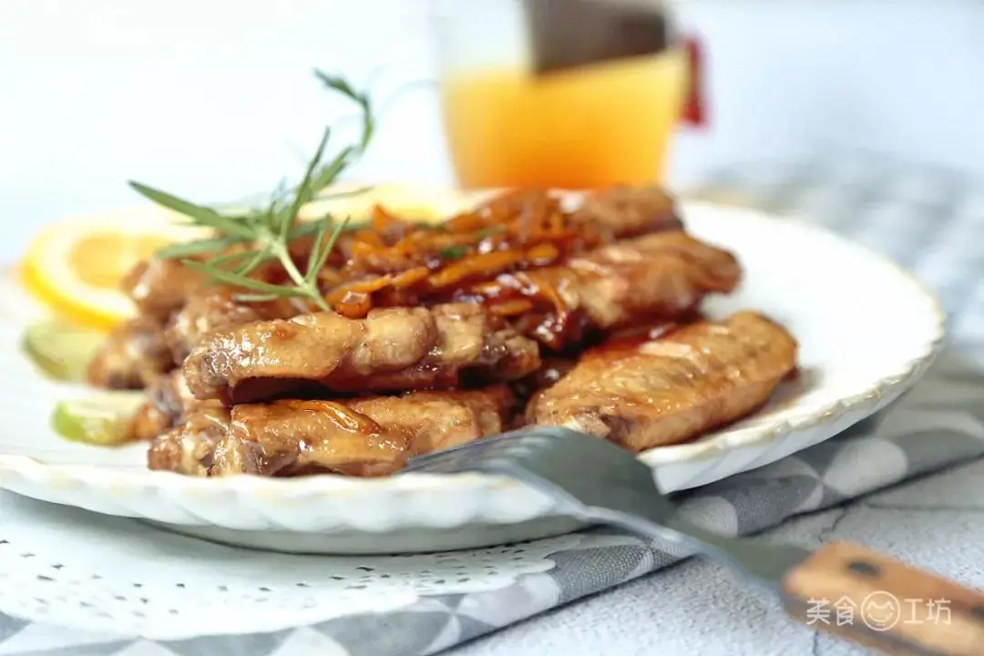 Cánh gà làm cách này vừa đơn giản lại tốn cơm - 8